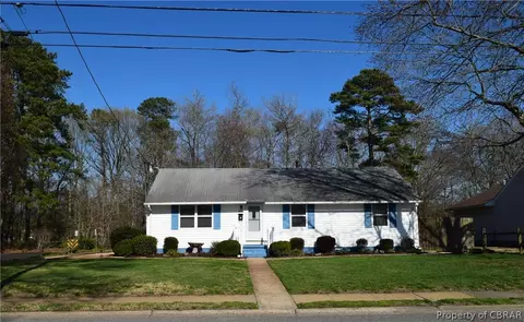 320 Winchester Dr, Hampton, VA 23666 photo 1