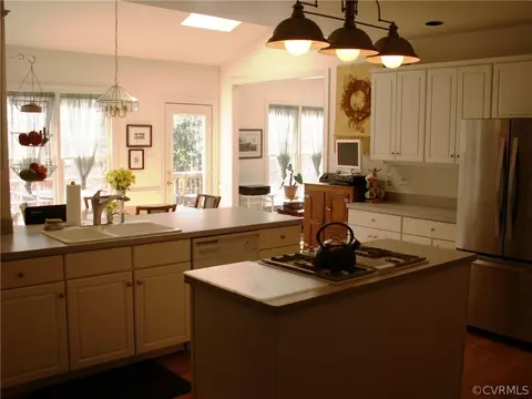 1900 Corner Rock Rd, Midlothian, VA 23113 photo 10