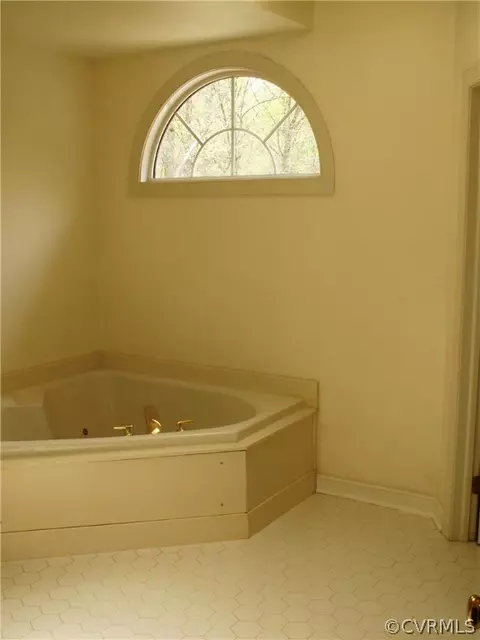 1900 Corner Rock Rd, Midlothian, VA 23113 photo 16