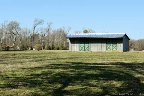 4288 Cedar Bush Rd, Hayes, VA 23072 photo 5