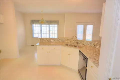 13612 Riverton Dr, Midlothian, VA 23113 photo 6