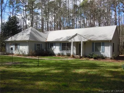 5347 Merganser Cir, Gloucester, VA 23061 photo 1