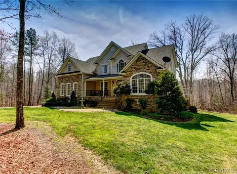 8497 Mount Eagle Rd, Ashland, VA 23005 photo 2