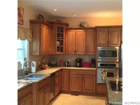 2505 Miry Run Rd, Sutherland, VA 23885 photo 2
