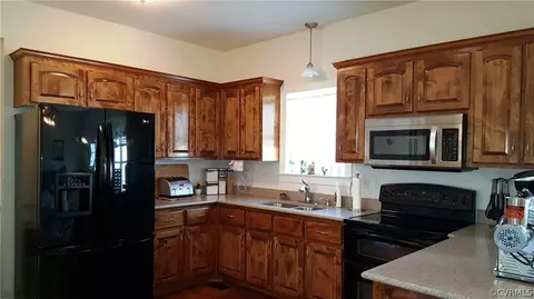 20680 River Rd, Sutherland, VA 23885 photo 9