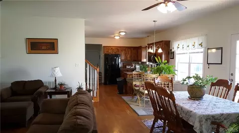 20680 River Rd, Sutherland, VA 23885 photo 5