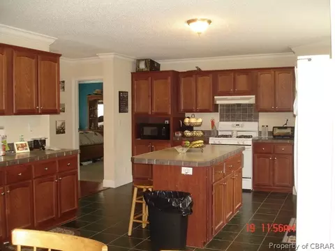 4613 New Landing Rd, Gloucester, VA 23061 photo 3
