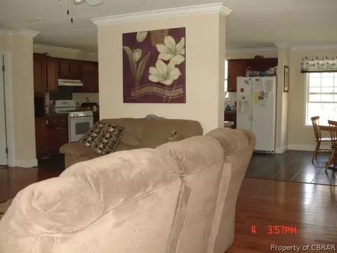 4613 New Landing Rd, Gloucester, VA 23061 photo 2