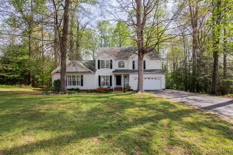 6331 Harbourside Dr, Midlothian, VA 23112 photo 1