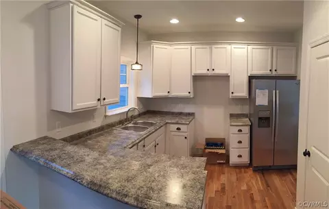 6005 Tara Dr, Sutherland, VA 23885 photo 1