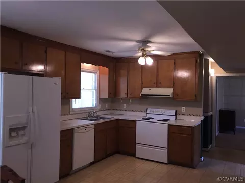 6536 Wyncote Ave, Gloucester, VA 23061 photo 4