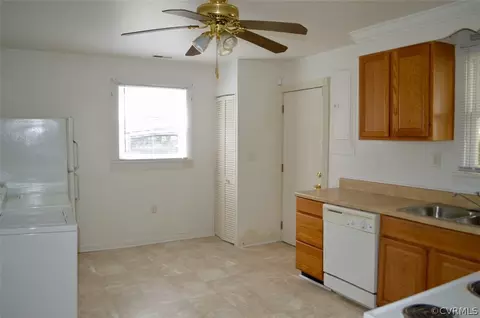 1127 E 16th St, Richmond, VA 23224 photo 4