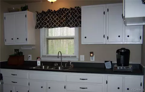 2383 Sizer Rd, Beaverdam, VA 23015 photo 6