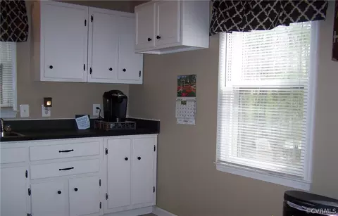 2383 Sizer Rd, Beaverdam, VA 23015 photo 5