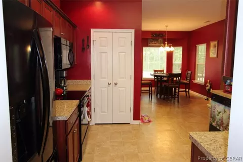 8386 Patrick Henry Way, Gloucester, VA 23061 photo 11