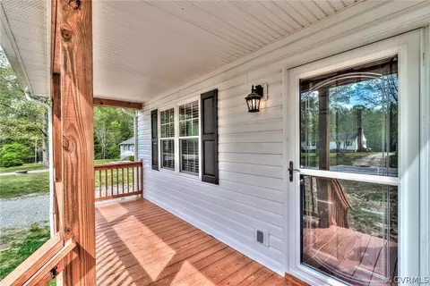 286 Devonshire Dr, Aylett, VA 23009 photo 3