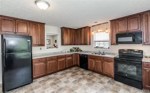 286 Devonshire Dr, Aylett, VA 23009 photo 8