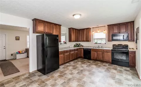 286 Devonshire Dr, Aylett, VA 23009 photo 7