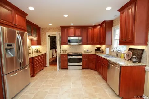 2321 Corner Rock Rd, Midlothian, VA 23113 photo 6