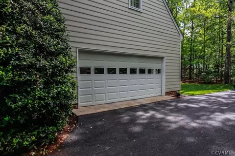 2321 Corner Rock Rd, Midlothian, VA 23113 photo 24