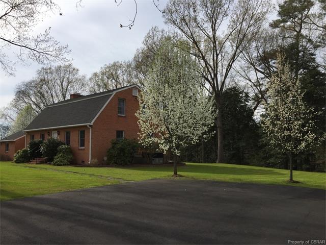 1498 Riverview St, Gloucester Point, VA 23062 photo 2