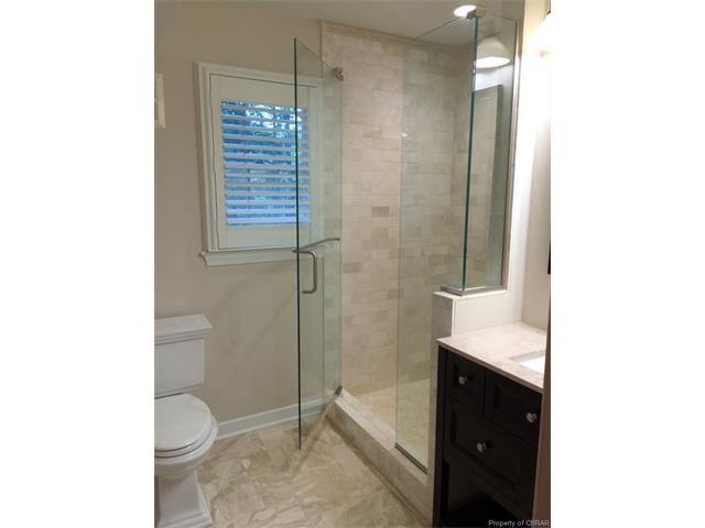 1498 Riverview St, Gloucester Point, VA 23062 photo 7