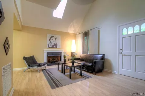 3100 Speeks Dr, Midlothian, VA 23112 photo 6