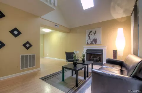 3100 Speeks Dr, Midlothian, VA 23112 photo 5