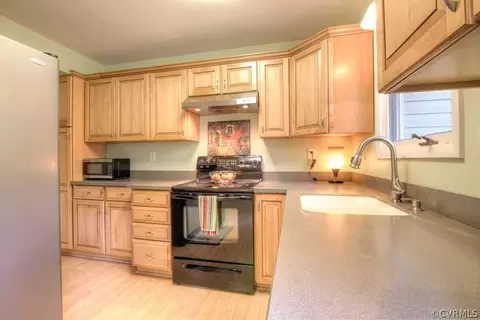3100 Speeks Dr, Midlothian, VA 23112 photo 12