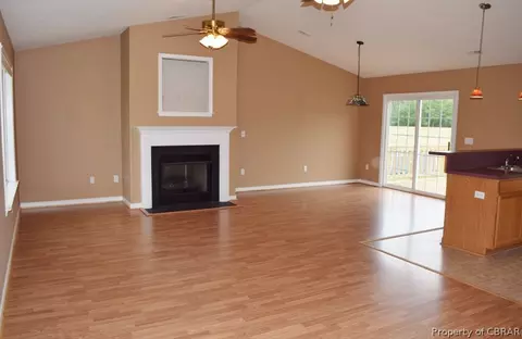 118 Edwards Ct, Mathews, VA 23109 photo 6