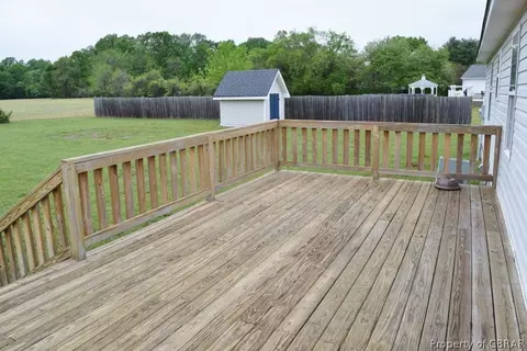 118 Edwards Ct, Mathews, VA 23109 photo 4