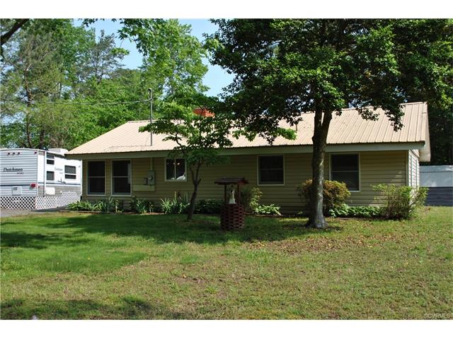484 Hideaway Point Rd, Topping, VA 23169 photo 1