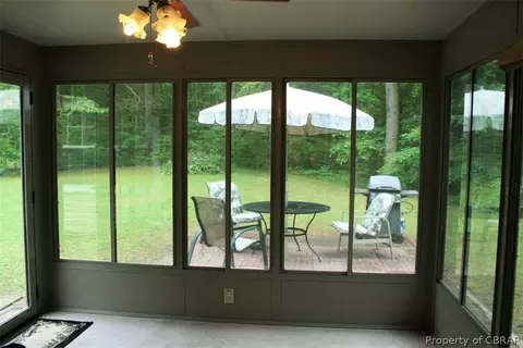 4574 Mallard Dr, Gloucester, VA 23061 photo 10