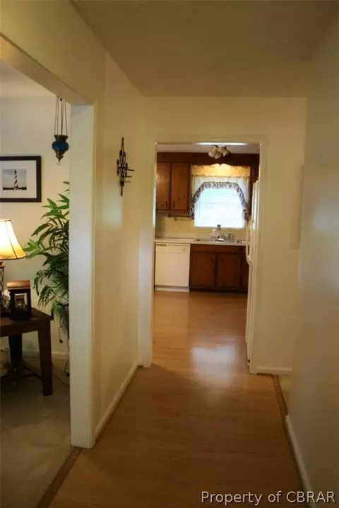 4574 Mallard Dr, Gloucester, VA 23061 photo 3