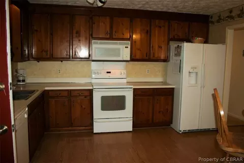 4574 Mallard Dr, Gloucester, VA 23061 photo 4