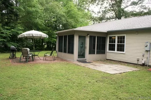 4574 Mallard Dr, Gloucester, VA 23061 photo 11
