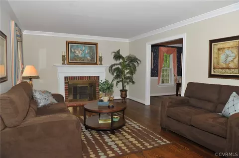 10960 Pegwell Dr, Midlothian, VA 23113 photo 6