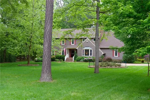 10960 Pegwell Dr, Midlothian, VA 23113 photo 1