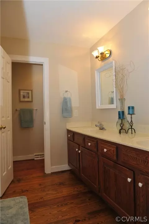 10960 Pegwell Dr, Midlothian, VA 23113 photo 15