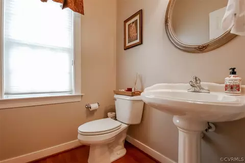 1037 Kingham Dr, Midlothian, VA 23114 photo 9