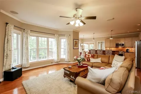 1037 Kingham Dr, Midlothian, VA 23114 photo 10