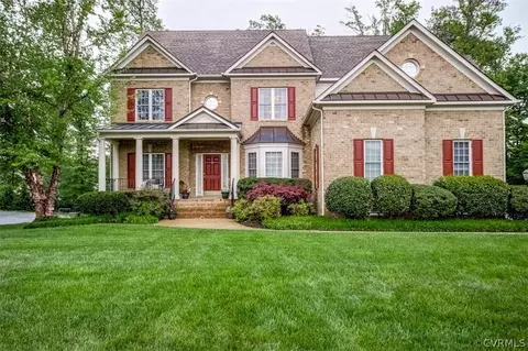 1037 Kingham Dr, Midlothian, VA 23114 photo 1