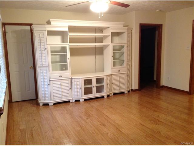 3237 Pinefields Dr, Henrico, VA 23231 photo 3