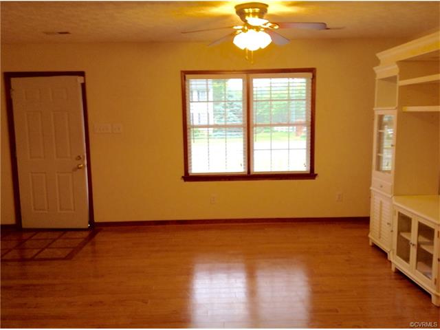 3237 Pinefields Dr, Henrico, VA 23231 photo 10