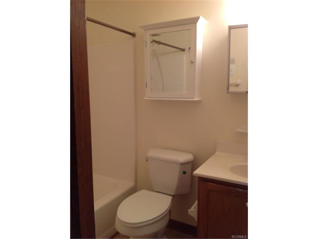 3237 Pinefields Dr, Henrico, VA 23231 photo 6