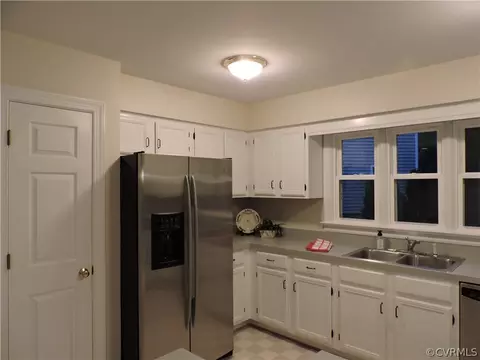 6214 Lansgate Rd, Midlothian, VA 23112 photo 9
