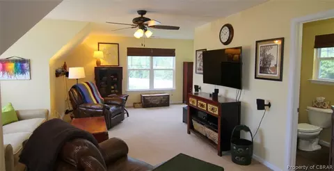6589 Clayton Ct, Gloucester, VA 23061 photo 27