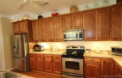 6589 Clayton Ct, Gloucester, VA 23061 photo 9