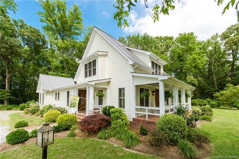 255 Cedar Pointe Dr, Weems, VA 22576 photo 4