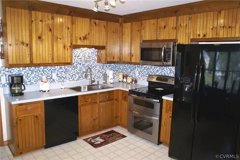 7718 Secretariat Ct, Midlothian, VA 23112 photo 10